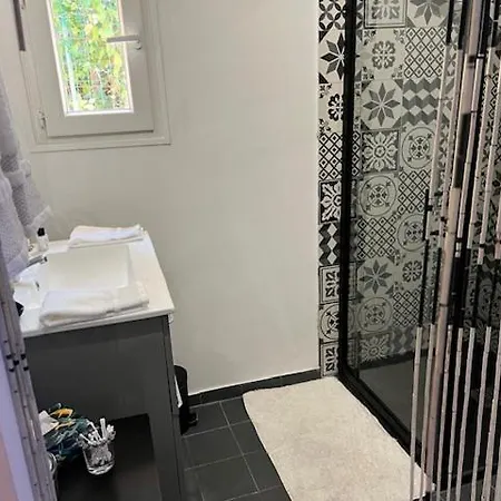 Studio Tropez Avec Place Parking Appartement *